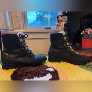 Womens sorels size 7.5